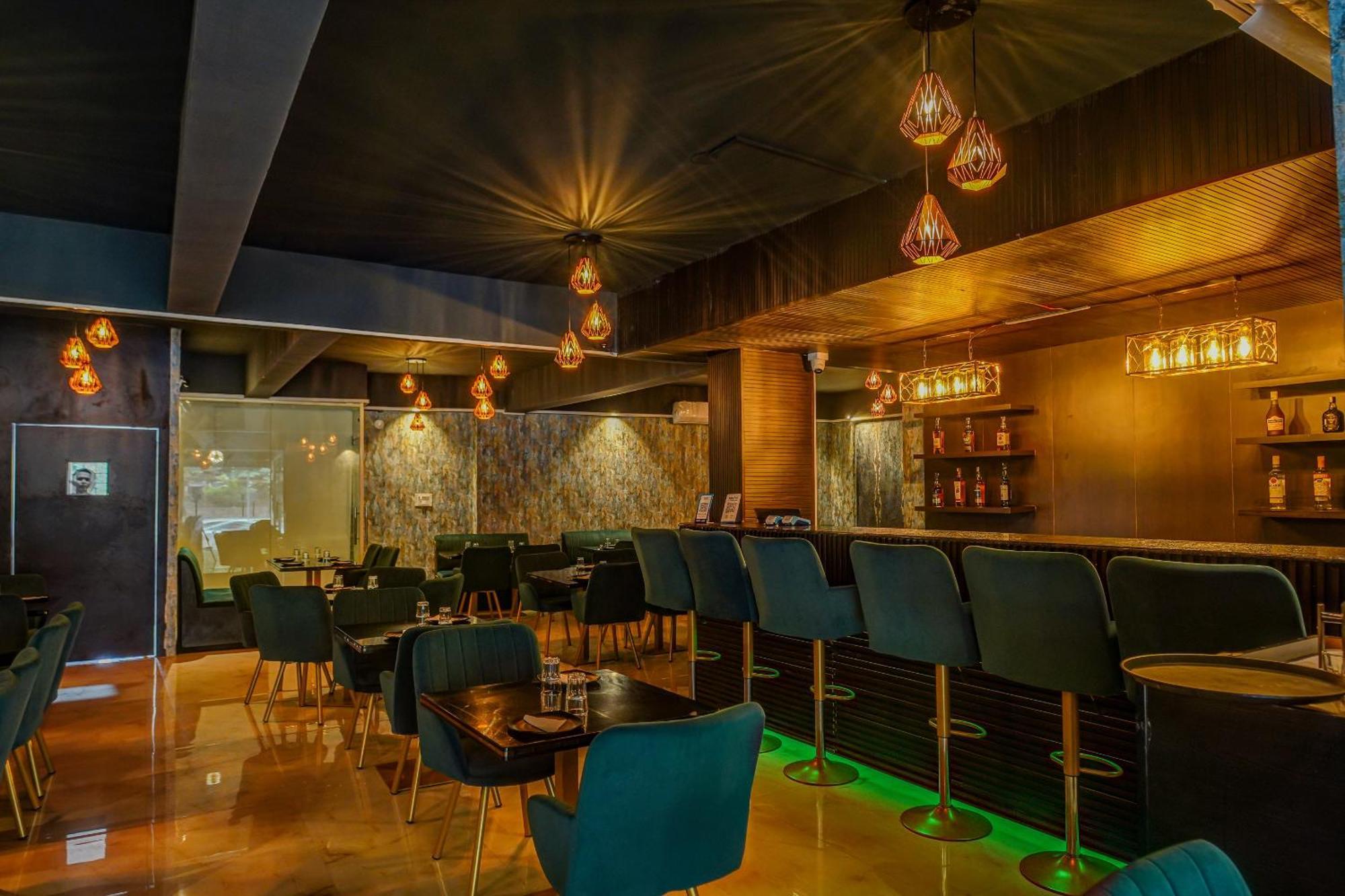 The Emerald Inn Μπανγκαλόρ Εξωτερικό φωτογραφία